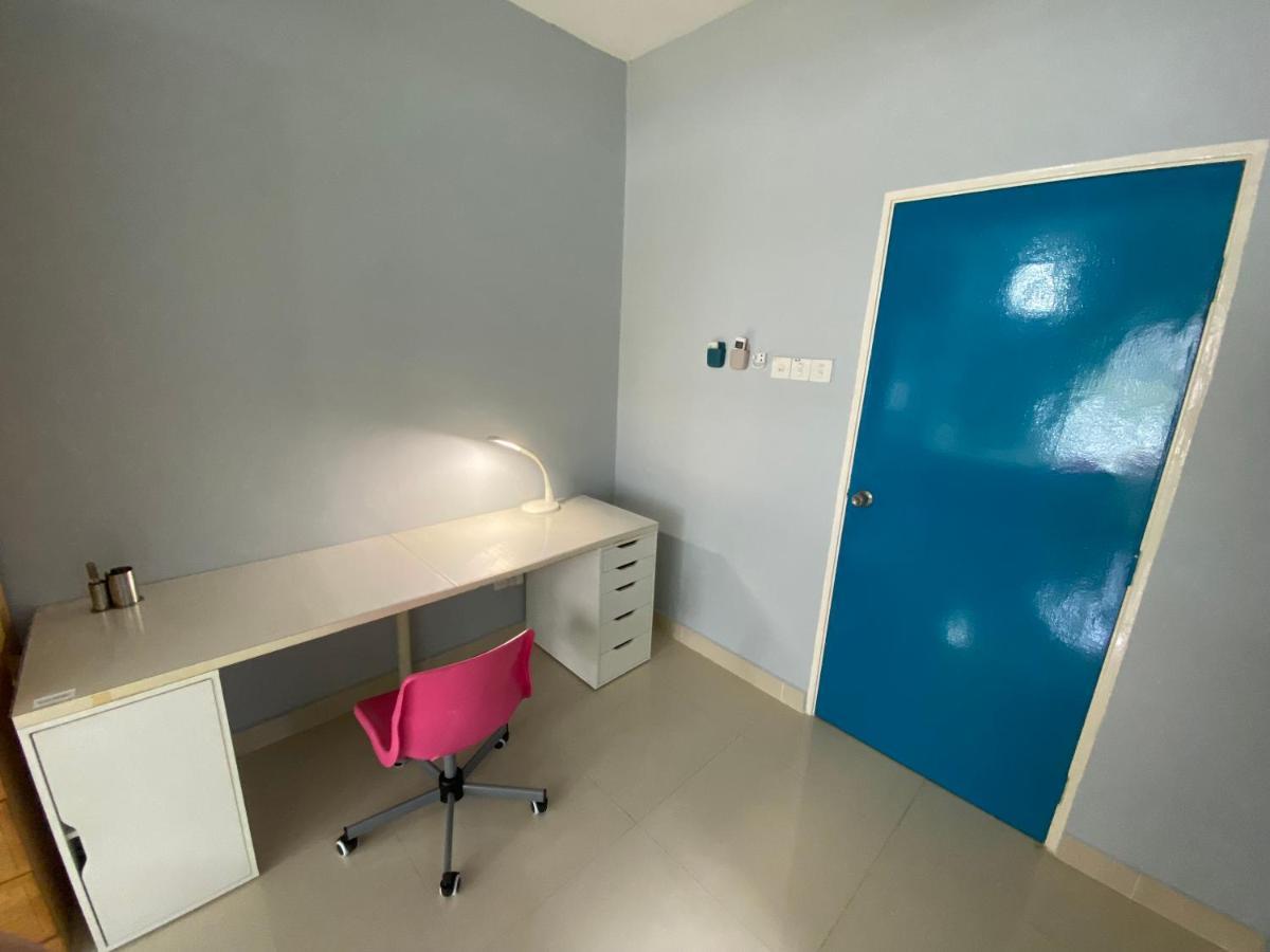 Entire Residential Home•Jia Residences Bkt Serdang沙登温暖的家 Seri Kembangan Eksteriør bilde